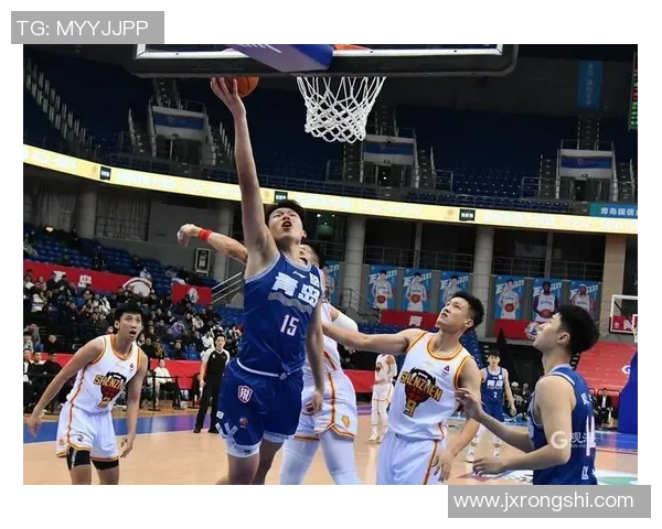 深圳篮球队在全国锦标赛积分榜上以84分稳居第一名，争夺冠军形势大好